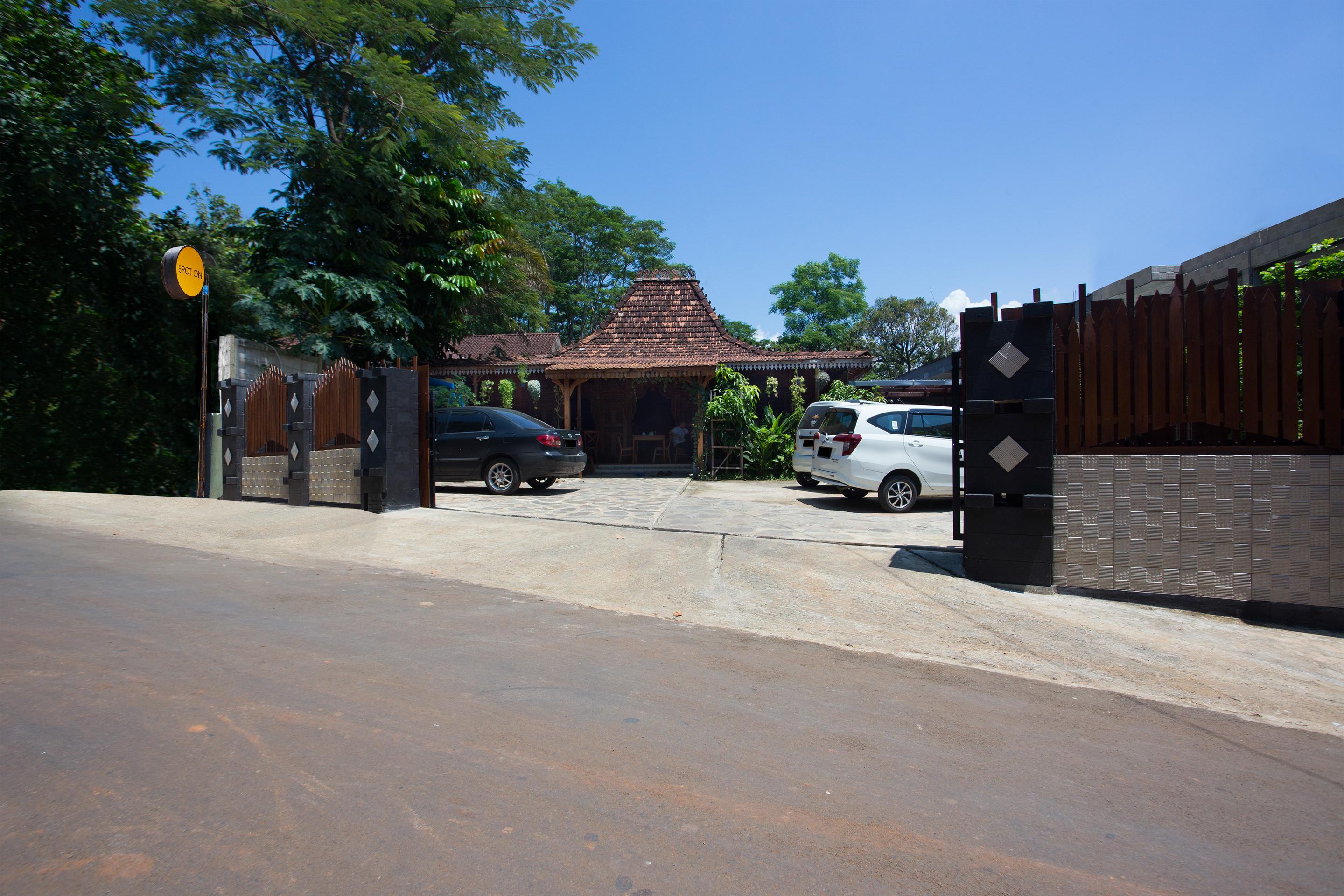 Spot On 2761 Pondok Kartini Jepara Exterior foto